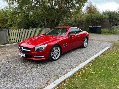 Begagnad Mercedes SL350 306 HK (225 kW) 2013 Signalröd