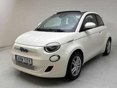Vit Begagnad 2022 Fiat 500e Cab | 179 000 kr (Bra pris)