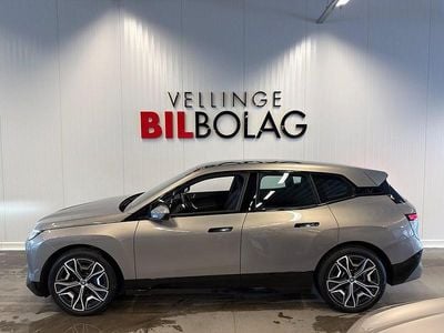 Grå Begagnad 2022 BMW iX Comfort Edition SUV | 579 500 kr (Bra pris)