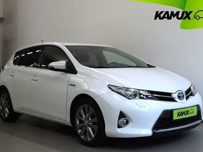 begagnad Toyota Auris Hybrid e-CVT Edition 50 M-Värmare 136hk