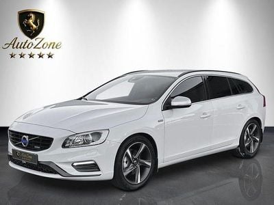Vit Begagnad 2015 Volvo V60 R-Design Kombi | 129 900 kr
