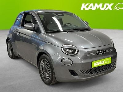 Silver/grå Begagnad 2022 Fiat 500e Halvkombi | 169 900 kr (Marknadspris)