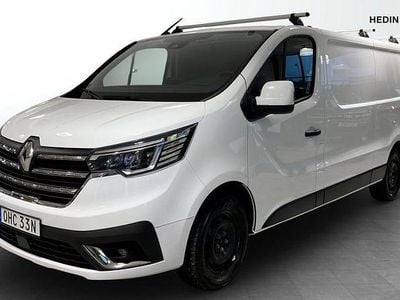 Vit Begagnad 2024 Renault Trafic Minibuss | 319 900 kr (Lite dyr)