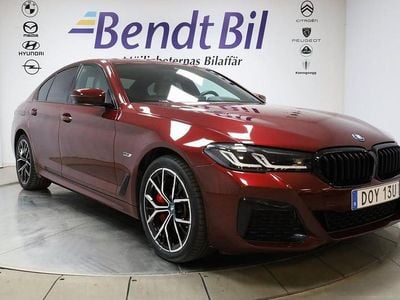 Röd Begagnad 2023 BMW 545 M Sport Sedan | 579 500 kr