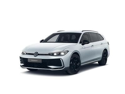 Oyster silver metallic Ny 2025 VW Passat R-line Kombi | 499 000 kr (Marknadspris)