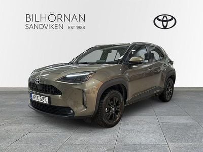 Grön Begagnad 2022 Toyota Yaris Cross Active SUV | 269 900 kr (Marknadspris)