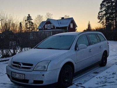 begagnad Opel Vectra Caravan 2.2