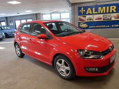 Röd Begagnad 2014 VW Polo Halvkombi | 77 500 kr (Marknadspris)