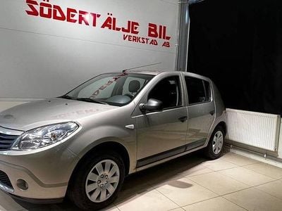 Grå Begagnad 2010 Dacia Sandero Halvkombi | 44 900 kr (Dyr)