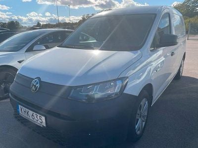 Vit Begagnad 2023 VW Caddy Maxi Minibuss | 329 000 kr (Dyr)