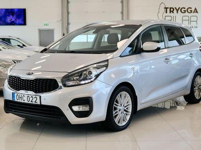 Grå Begagnad 2016 Kia Carens Minibuss | 149 000 kr (Dyr)