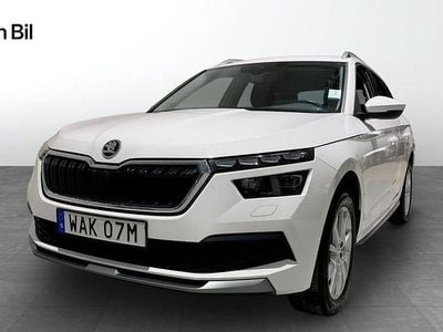 Candy white Begagnad 2023 Skoda Kamiq Adventure SUV | 246 900 kr (Marknadspris)