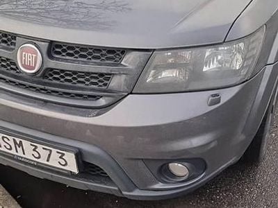 Begagnad 2015 Fiat Freemont SUV | 89 900 kr (Marknadspris)