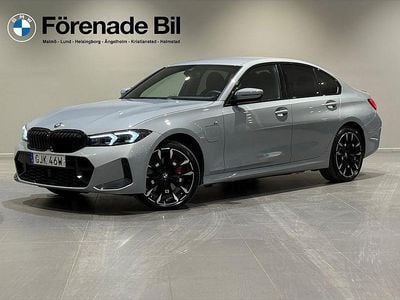 Grå Begagnad 2024 BMW 330e Comfort Edition Sedan | 559 000 kr (Marknadspris)