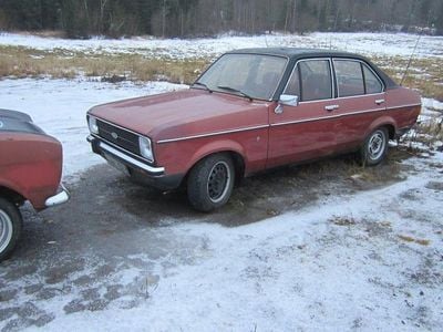 Begagnad Ford Escort Ghia 62 HK (45 kW) 1979 Sedan