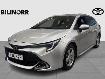 Silver Begagnad 2023 Toyota Corolla Executive Kombi | 289 400 kr (Bra pris)