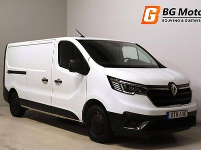 Vit Begagnad 2022 Renault Trafic Minibuss | 289 900 kr (Dyr)
