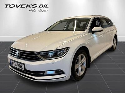 Vit Begagnad 2019 VW Passat | 174 500 kr (Marknadspris)