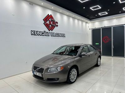 begagnad Volvo S80 2.4D / 163HK / AUTO / S+V-HJUL / NYSERV / 0%RÄNTA