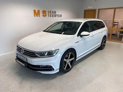 Vit Begagnad 2016 VW Passat R-line Kombi | 134 900 kr (Lite dyr)