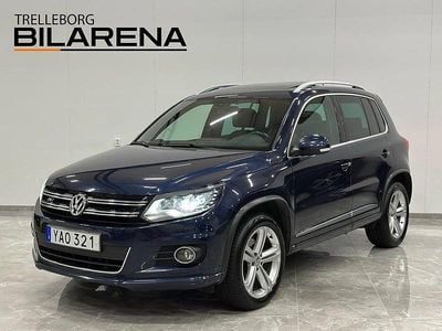 Mörkblå (blå) Begagnad 2015 VW Tiguan Sportline SUV | 159 900 kr (Bra pris)