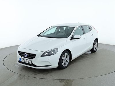 Vit Begagnad 2014 Volvo V40 Momentum Halvkombi | 88 000 kr (Bra pris)