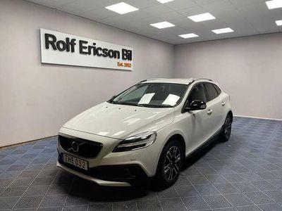 Vit Begagnad 2018 Volvo V40 Halvkombi | 219 500 kr (Lite dyr)