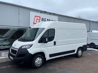 begagnad Peugeot Boxer Van 335 2.2 BlueHDi Värmare Navi 2019, Transportbil