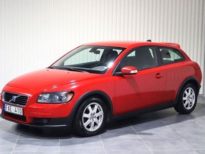 begagnad Volvo C30 D5 Automat Svensksåld Momentum Euro 4 Nykamrem