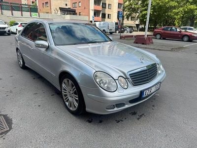 Mercedes E200