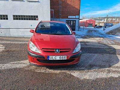 begagnad Peugeot 307 5-dörrar 2.0 XS Euro 3 NY besiktad