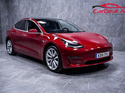 Begagnad Tesla Model 3 Long Range AWD 366 kW (498 HK) 2019 Röd Sedan