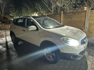 Vit Begagnad 2010 Nissan Qashqai +2 SUV | 69 000 kr (Marknadspris)
