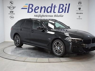 begagnad BMW 530 535 e xDrive Touring M-Sport Autonom körning Vhjul 2024, Kombi