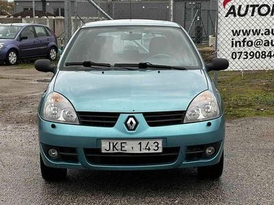 Ljusblå (blå) Begagnad 2008 Renault Clio R.S. Halvkombi | 27 900 kr (Marknadspris)