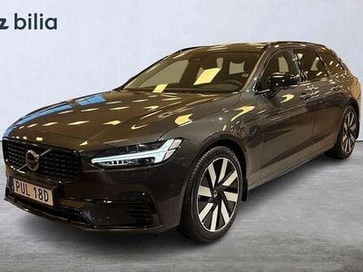 Grå Begagnad 2025 Volvo V90 Plus Kombi | 479 900 kr