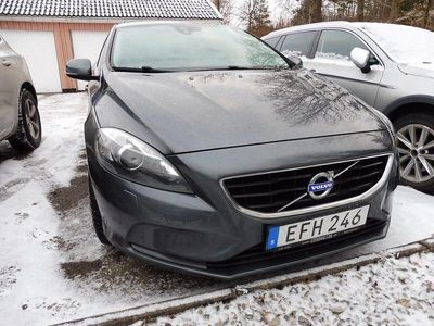 Begagnad Volvo V40 115 HK (84 kW) 2014 Grå metallic
