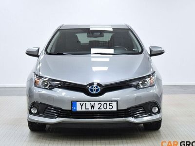 begagnad Toyota Auris 1,8 Hybrid e-CVT Comfort Euro 6 Kamera GPS 2018, Halvkombi