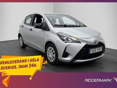 Silver Begagnad 2019 Toyota Yaris Hybrid Life Halvkombi | 179 900 kr (Marknadspris)