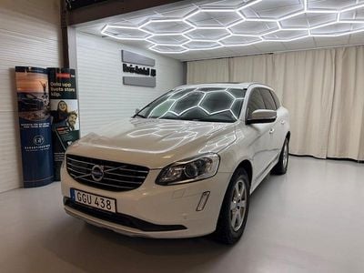 Vit Begagnad 2017 Volvo XC60 Standard SUV | 209 900 kr (Bra pris)
