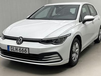 Vit Begagnad 2023 VW Golf VIII | 189 000 kr (Bra pris)