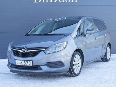 Begagnad Opel Zafira 140 HK (102 kW) 2016 Grå Minibuss