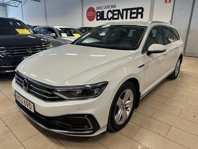 Vit Begagnad 2021 VW Passat GTE | 219 000 kr (Marknadspris)