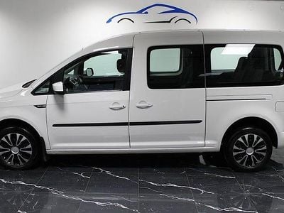 Vit Begagnad 2019 VW Caddy Maxi Life Life Minibuss | 189 900 kr (Bra pris)