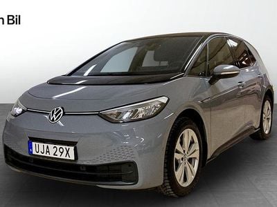 Grå Begagnad 2023 VW ID.3 Pro Performance Halvkombi | 279 900 kr (Marknadspris)
