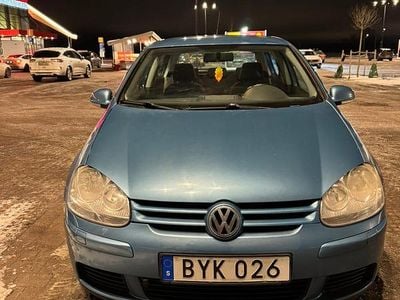 Begagnad VW Golf V 102 HK (75 kW) 2007