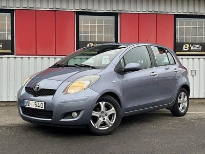 Blå Begagnad 2011 Toyota Yaris Halvkombi | 49 900 kr (Marknadspris)