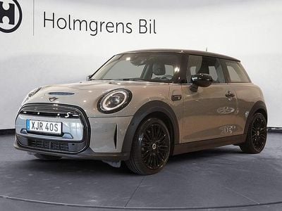 Grå Begagnad 2022 Mini Cooper Halvkombi | 229 800 kr (Marknadspris)