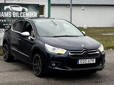Mörkblå (blå) Begagnad 2015 Citroën DS4 Halvkombi | 84 900 kr