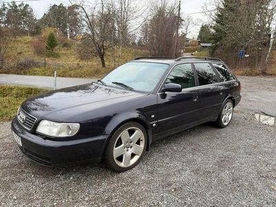 Blå Begagnad 1997 Audi S6 Kombi | 89 000 kr